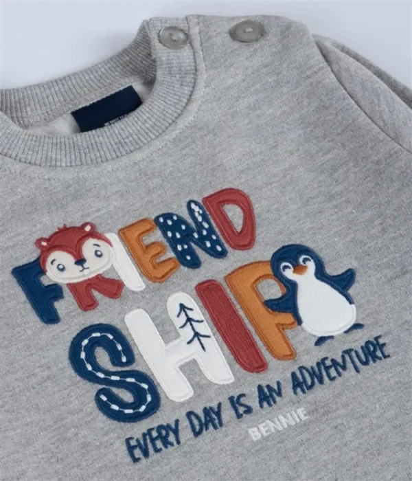 Bennie – Conjunto Friendship Adventure para Criança | Outono/Inverno gallery image Bennie – Conjunto Friendship Adventure para Criança | Outono/Inverno