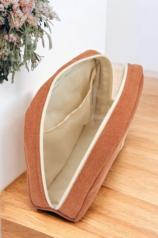 Necessaire de Tecido "Made with Love" gallery image Necessaire de Tecido "Made with Love"