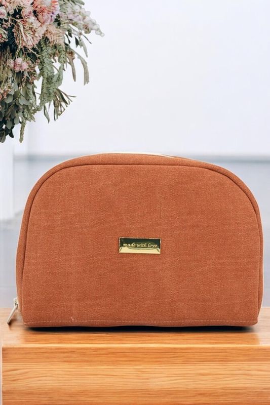 Necessaire de Tecido "Made with Love" gallery image Necessaire de Tecido "Made with Love"