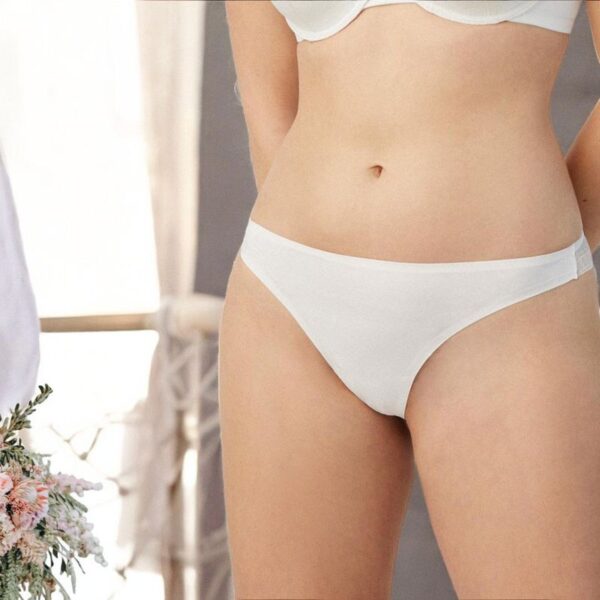 Cueca Brasileira em Renda – Special You | Ysabel Mora® gallery image Cueca Brasileira em Renda – Special You | Ysabel Mora®