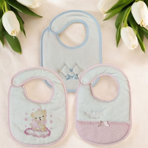 Babetes plastificadas em algodão – Bordadas e estampadas featured image Babetes plastificadas em algodão – Bordadas e estampadas