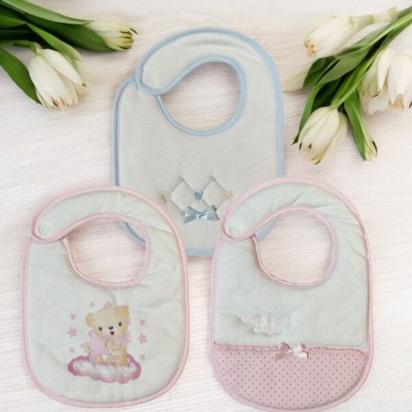 Babetes plastificadas em algodão – Bordadas e estampadas gallery image Babetes plastificadas em algodão – Bordadas e estampadas