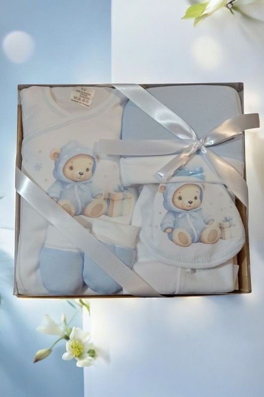 Conjunto bebé recém-nascido com carda 5 peças gallery image Conjunto bebé recém-nascido com carda 5 peças