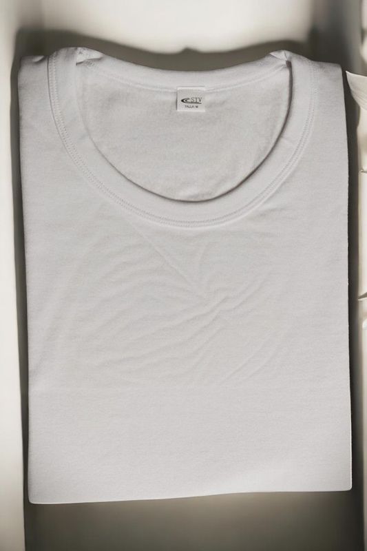 Camisola Térmica Sem Costura para Homem – Tamanho M gallery image Camisola Térmica Sem Costura para Homem – Tamanho M