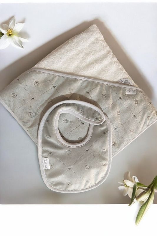 Conjunto Toalha de Banho e Babete gallery image Conjunto Toalha de Banho e Babete