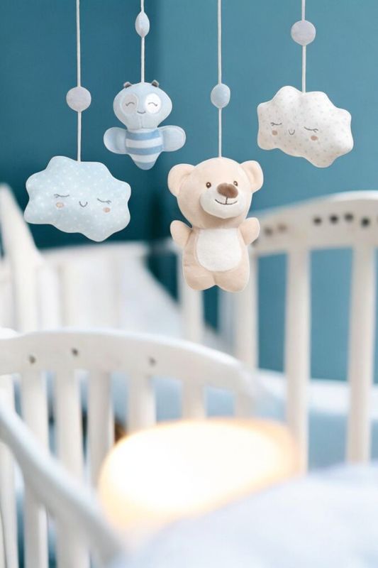 Carrossel musical para bebé – Estímulo visual e conforto