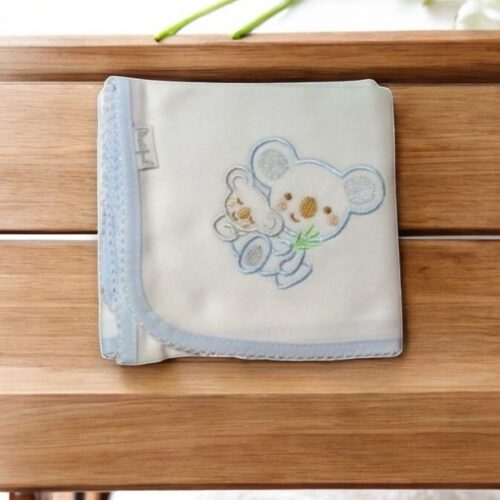 Fralda de algodão com frase bordada