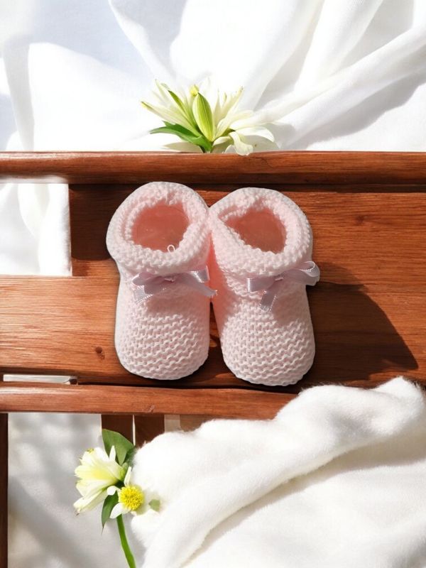 Carapins para bebé estilo botinha com laço gallery image Carapins para bebé estilo botinha com laço