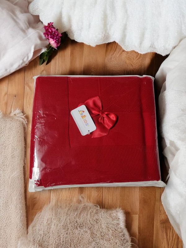 Manta de bebé com laço - Suavidade e estilo gallery image Manta de bebé com laço - Suavidade e estilo