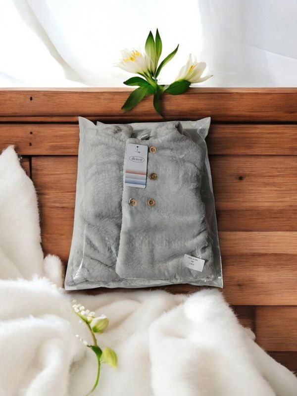 Casaco de bebé unissexo forrado – conforto e estilo gallery image Casaco de bebé unissexo forrado – conforto e estilo