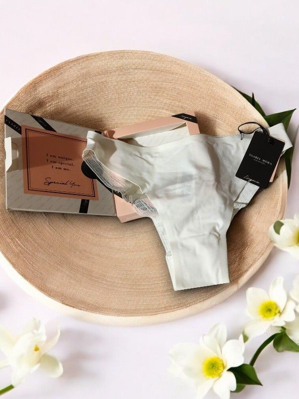 Cueca Brasileira em Renda – Special You | Ysabel Mora® gallery image Cueca Brasileira em Renda – Special You | Ysabel Mora®