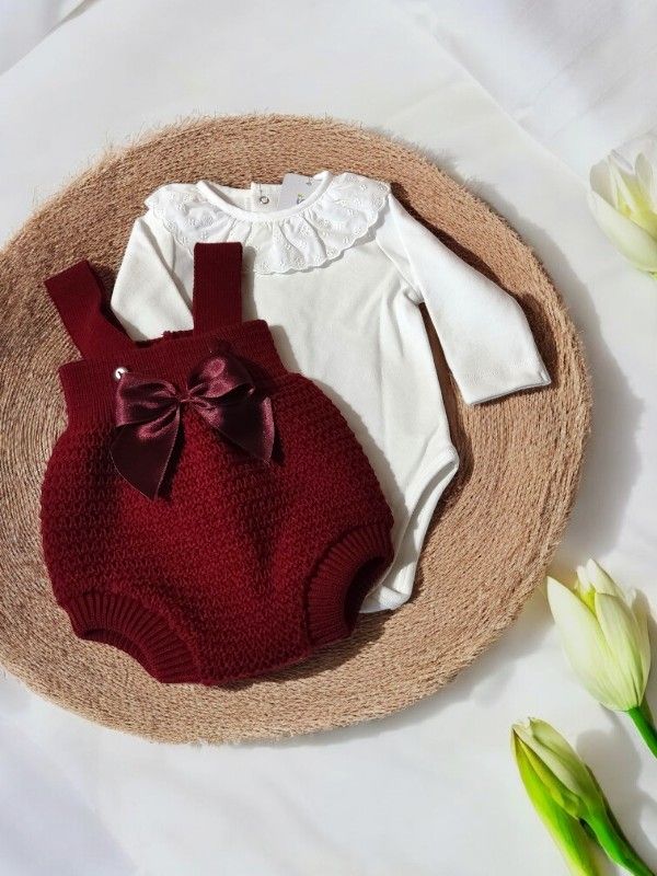 Conjunto 2 Peças para Bebé Menina – Fofo com Laço e Body com Meia Carda gallery image Conjunto 2 Peças para Bebé Menina – Fofo com Laço e Body com Meia Carda