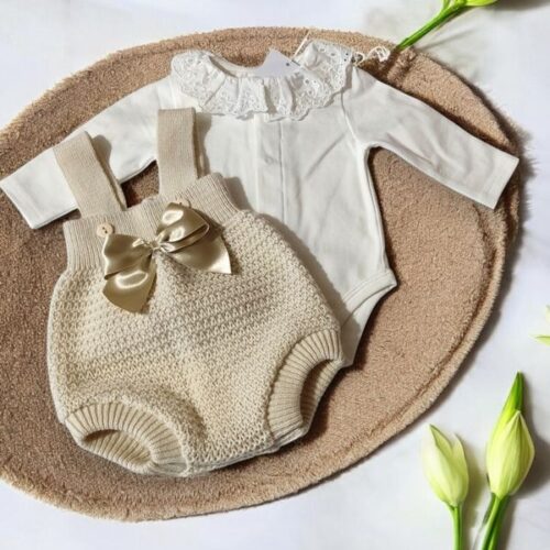 Conjunto 2 Peças para Bebé Menina – Fofo com Laço e Body com Meia Carda