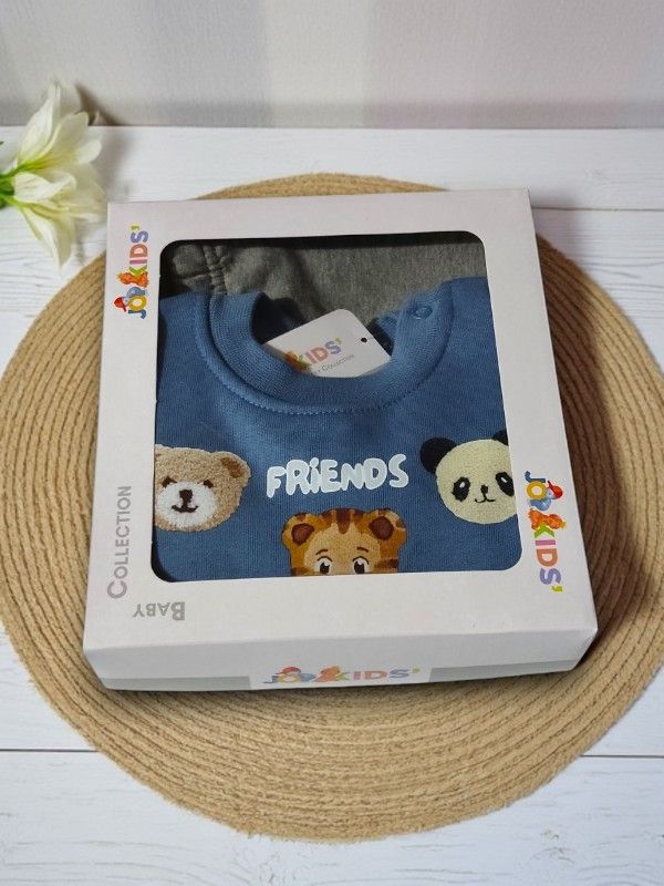 Fato de Treino com Carda para Bebé Menino – Conjunto 2 Peças gallery image Fato de Treino com Carda para Bebé Menino – Conjunto 2 Peças